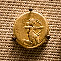 Persia - king Dareios I - 505-480 BC - gold dareikos - Persian king - incusum - London BM.jpg